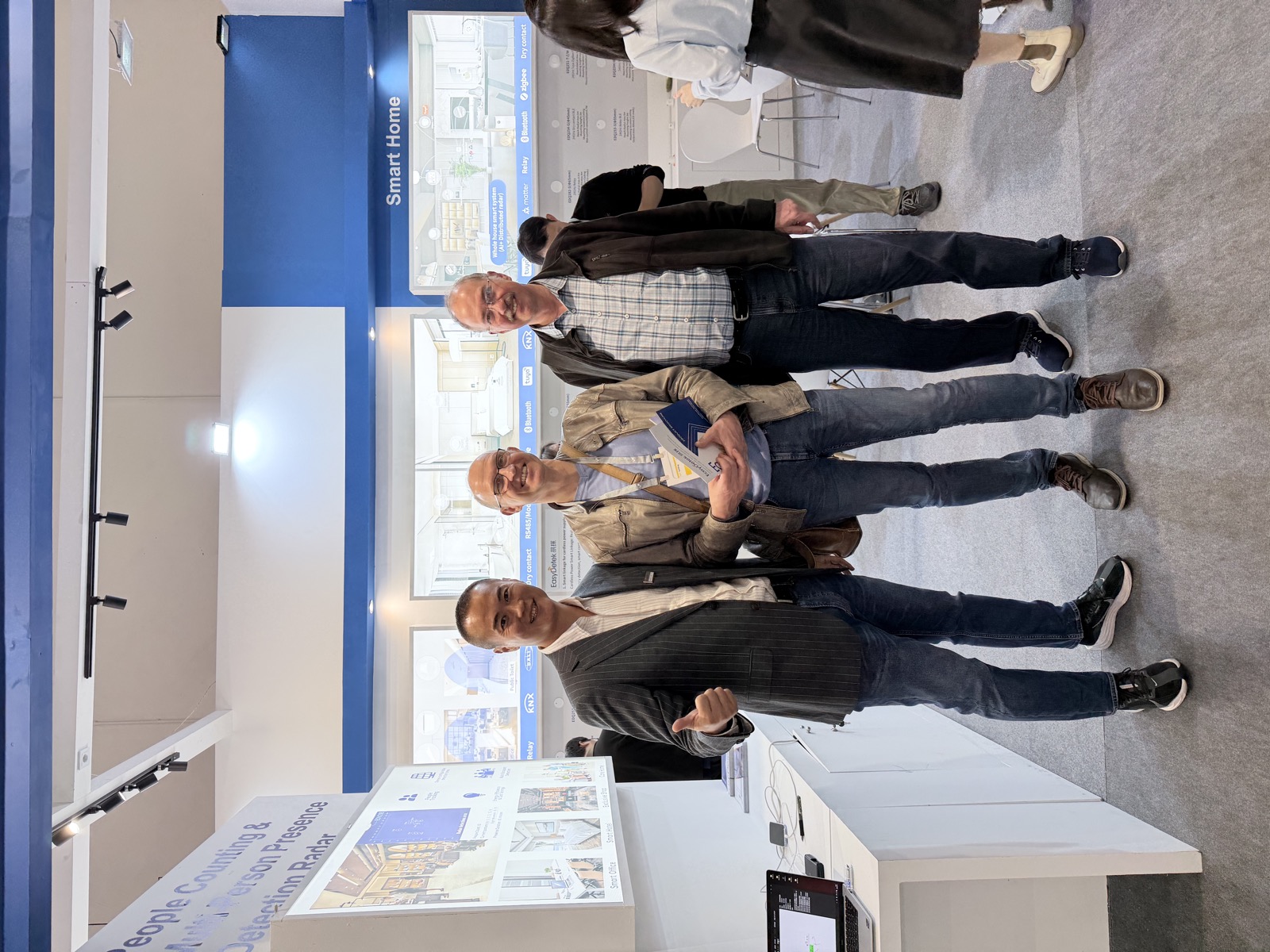 EasyDetek meeting visitors at Light + Building 2026